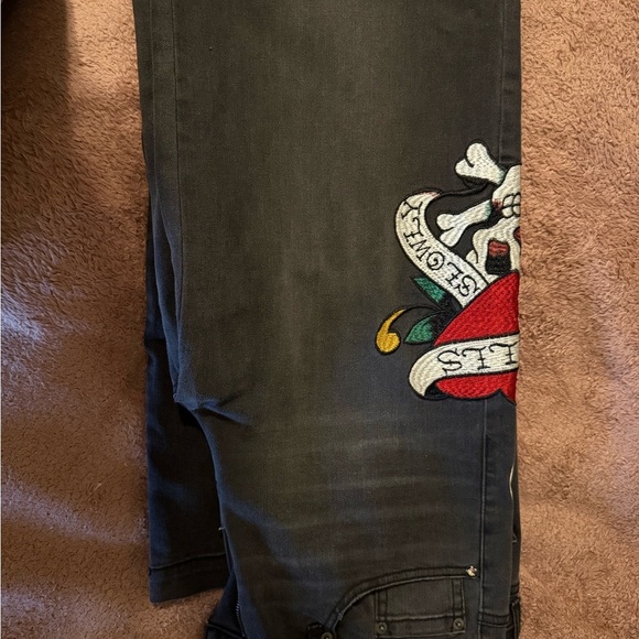 Ed Hardy Black Flare Jeans with Bold Tattoo-Inspired Design - Picture 5 of 5